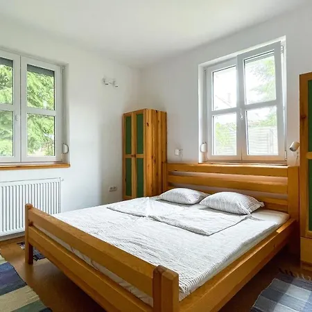 Nyirfa Vendeghaz Apartmán